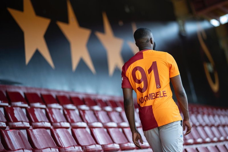 Galatasaray'da Ndombele Formayı Unuttu!