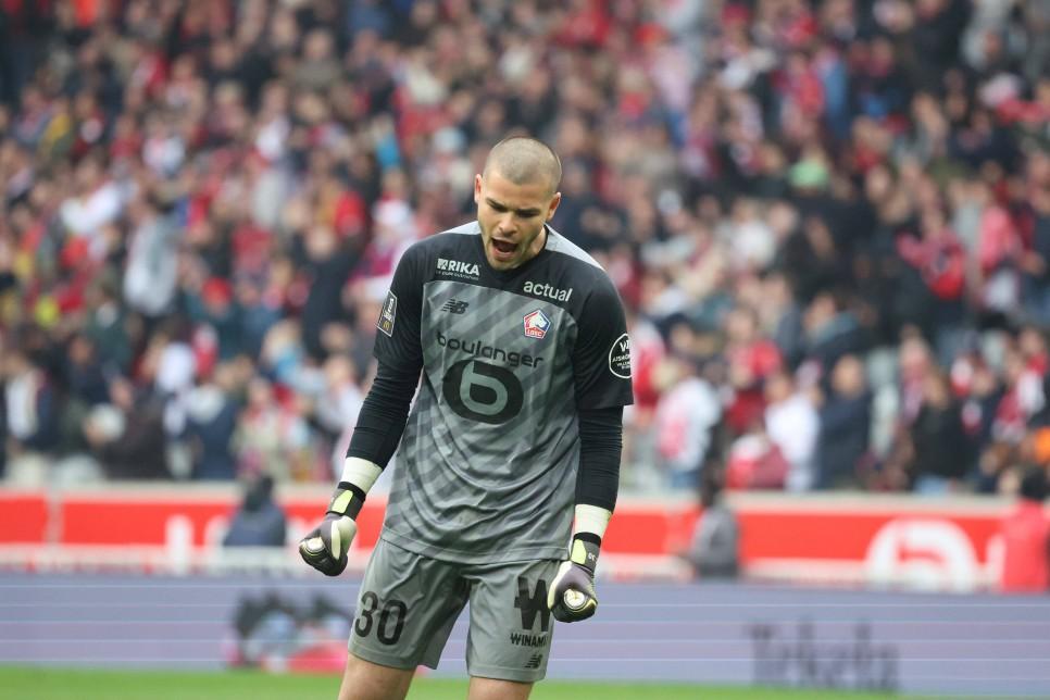 Galatasaray'da zor hedef: Lucas Chevalier